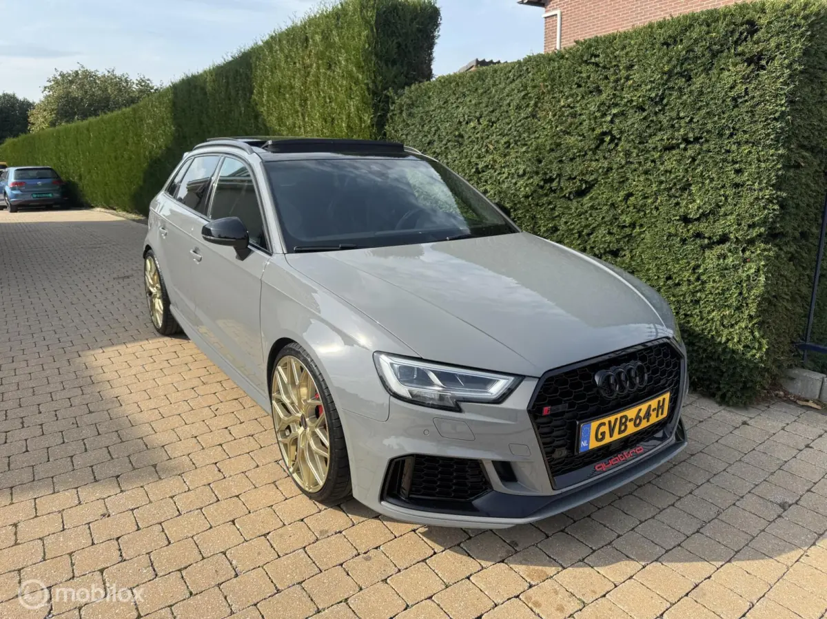 RS3 2.5 TFSI RS3 quattro PANO/ SCHAAL / NARDO / DIGITAL