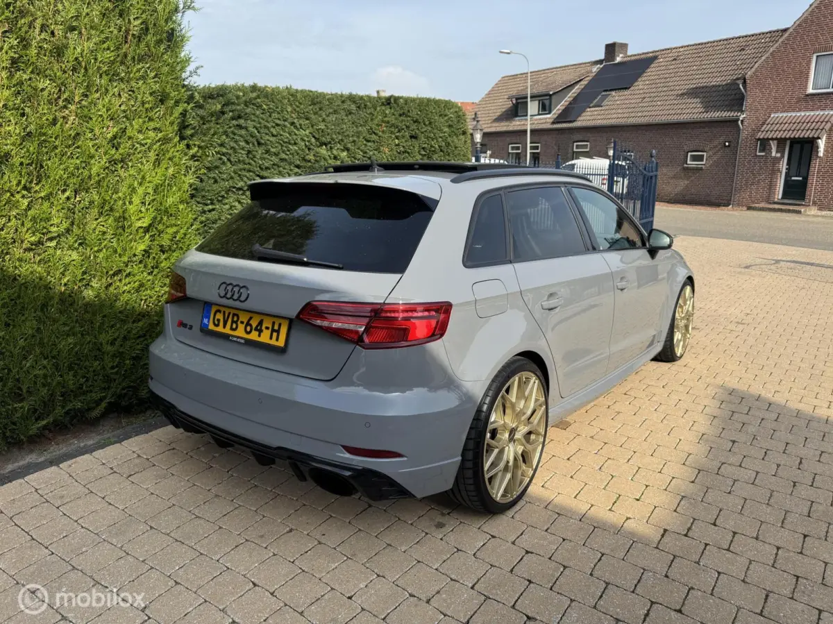 RS3 2.5 TFSI RS3 quattro PANO/ SCHAAL / NARDO / DIGITAL