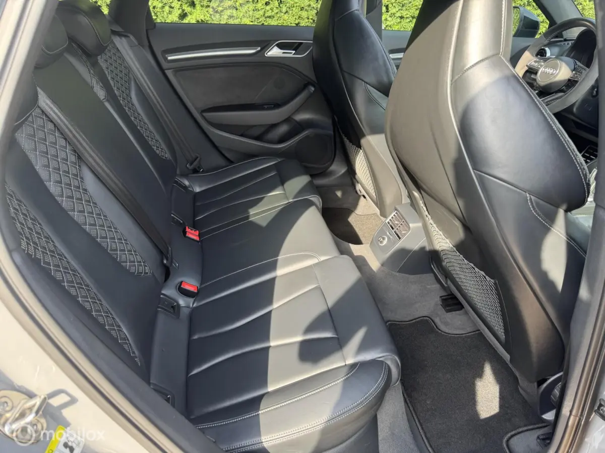 RS3 2.5 TFSI RS3 quattro PANO/ SCHAAL / NARDO / DIGITAL