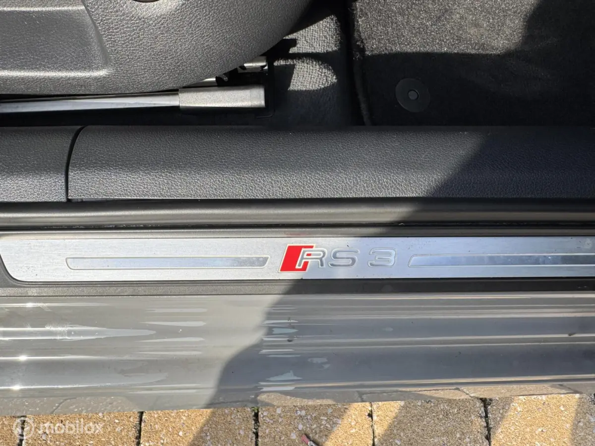 RS3 2.5 TFSI RS3 quattro PANO/ SCHAAL / NARDO / DIGITAL