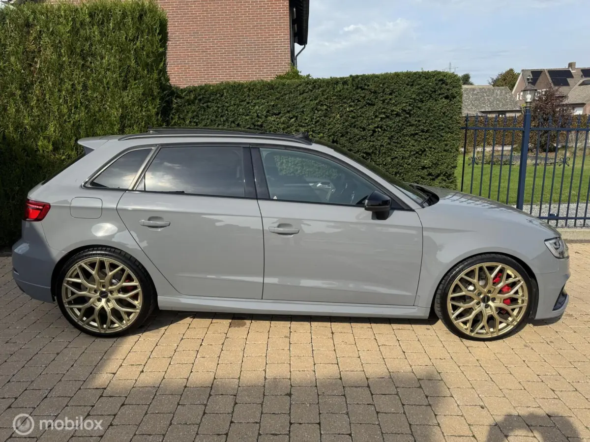 RS3 2.5 TFSI RS3 quattro PANO/ SCHAAL / NARDO / DIGITAL