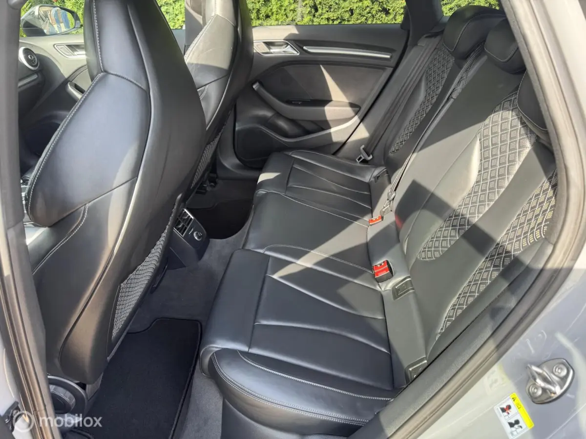 RS3 2.5 TFSI RS3 quattro PANO/ SCHAAL / NARDO / DIGITAL