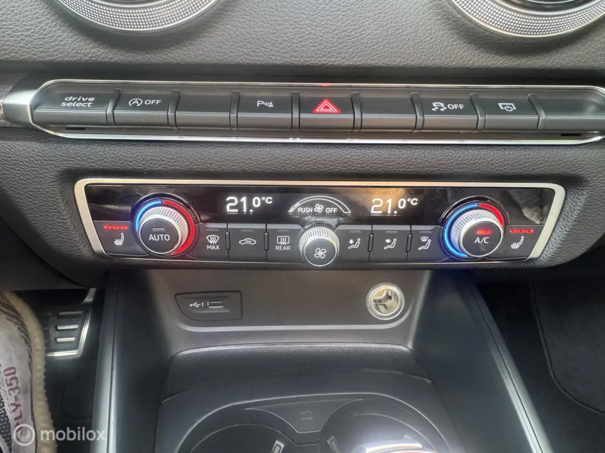 RS3 2.5 TFSI RS3 quattro PANO/ SCHAAL / NARDO / DIGITAL