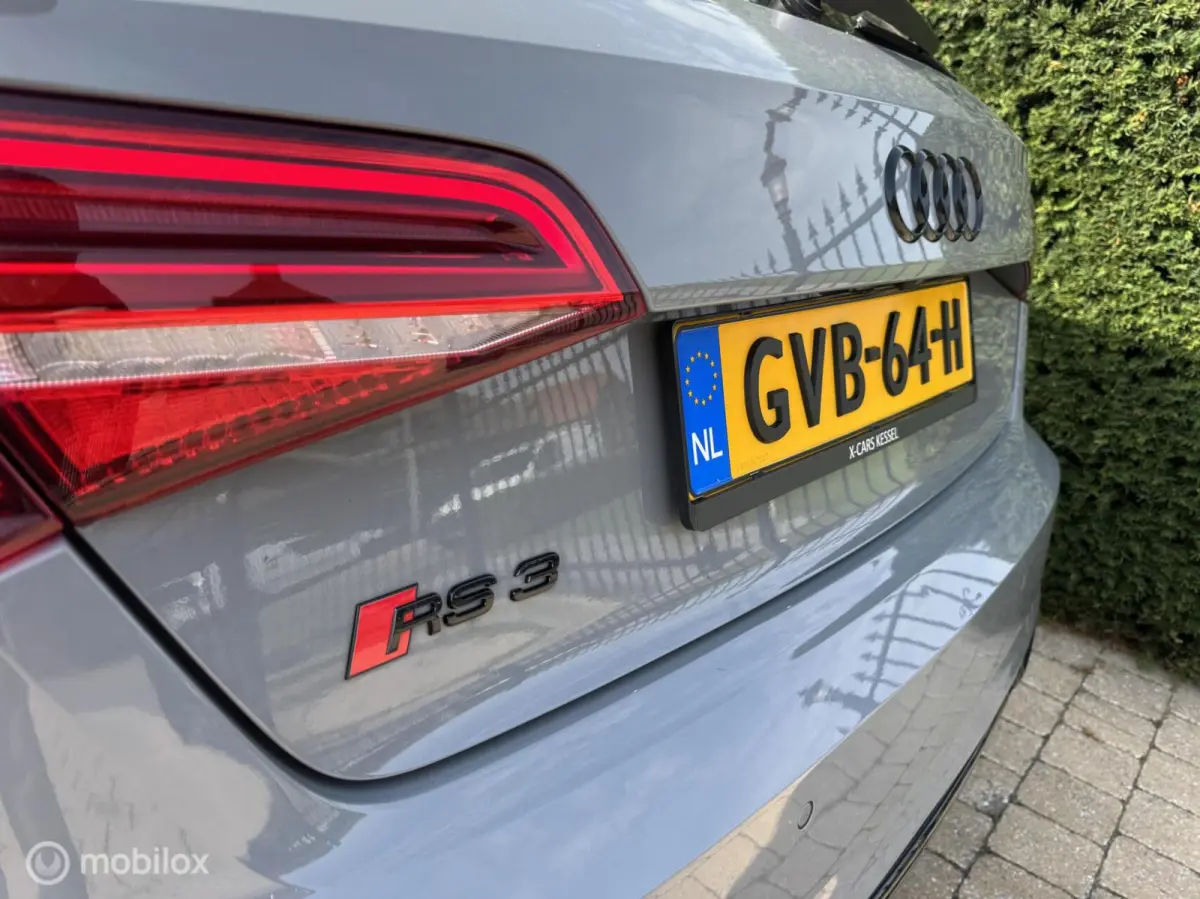 RS3 2.5 TFSI RS3 quattro PANO/ SCHAAL / NARDO / DIGITAL