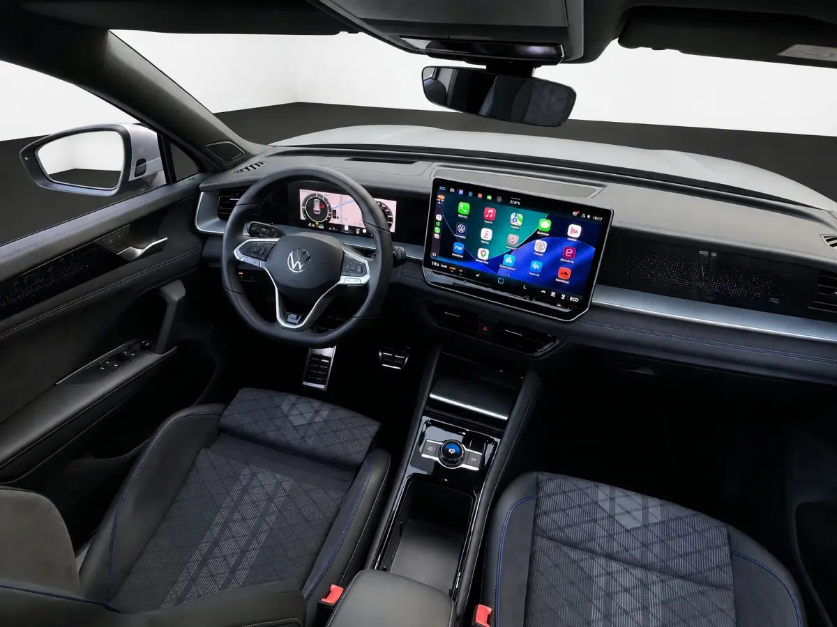 1.5 eHybrid 272PK DSG R-LINE SPORT HARMAN-KARDON/360° CAMERA/TREKHAAK FABRIEKSGARANTIE TOT 2030