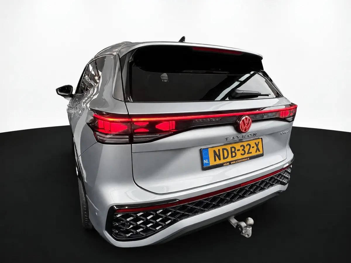 1.5 eHybrid 272PK DSG R-LINE SPORT HARMAN-KARDON/360° CAMERA/TREKHAAK FABRIEKSGARANTIE TOT 2030