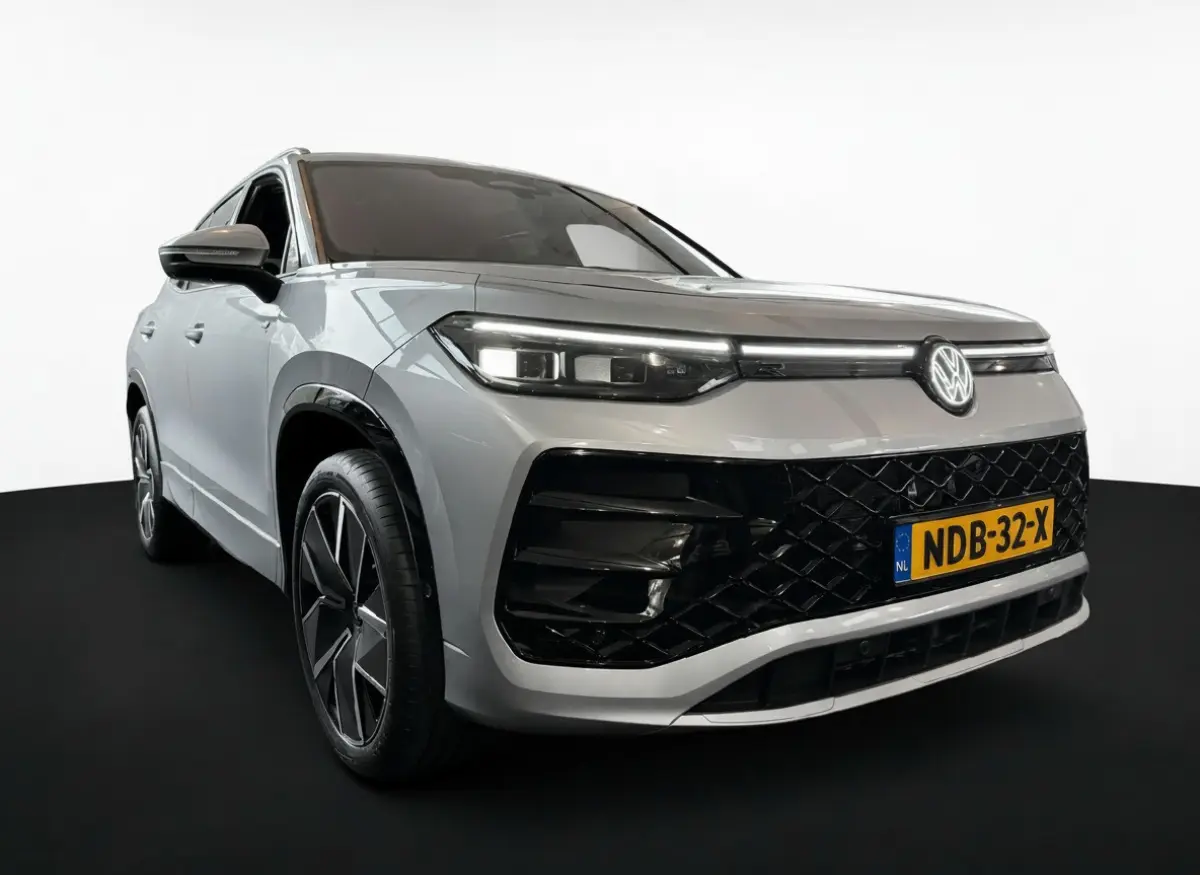 1.5 eHybrid 272PK DSG R-LINE SPORT HARMAN-KARDON/360° CAMERA/TREKHAAK FABRIEKSGARANTIE TOT 2030