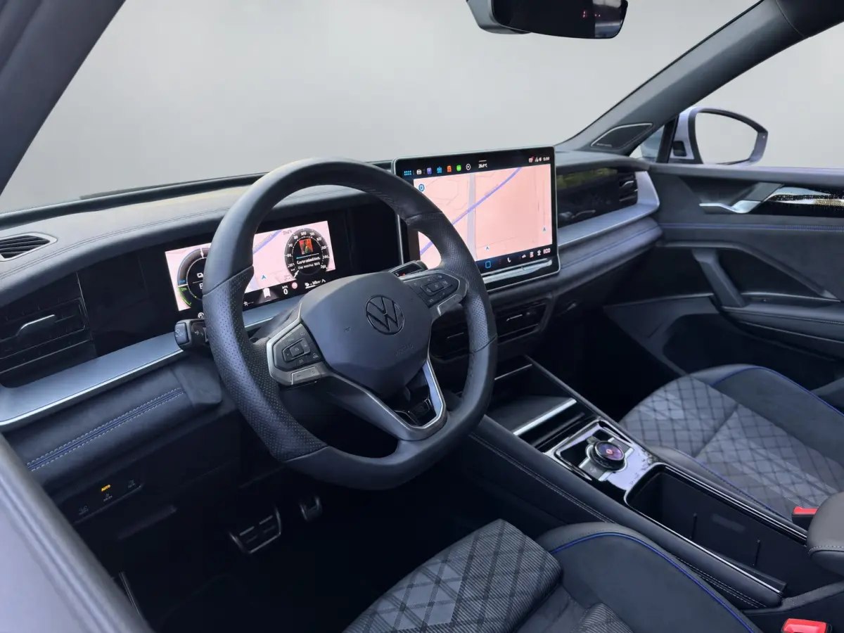 1.5 eHybrid 272PK DSG R-LINE SPORT HARMAN-KARDON/360° CAMERA/TREKHAAK FABRIEKSGARANTIE TOT 2030