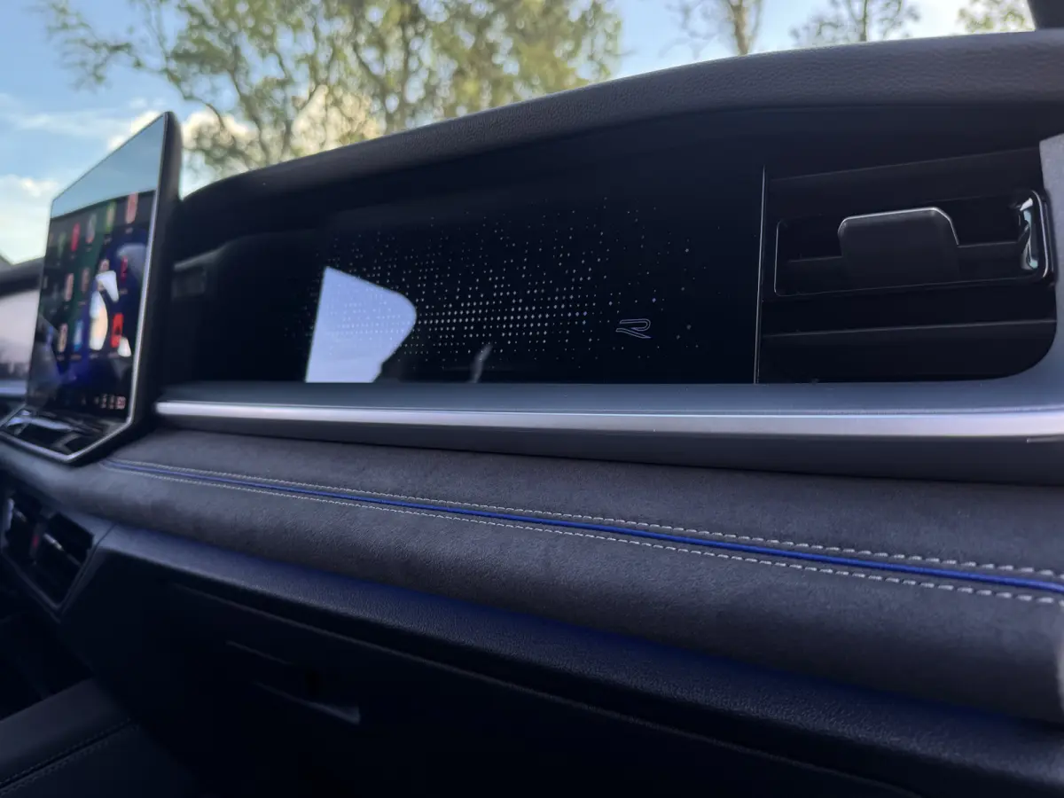 1.5 eHybrid 272PK DSG R-LINE SPORT HARMAN-KARDON/360° CAMERA/TREKHAAK FABRIEKSGARANTIE TOT 2030