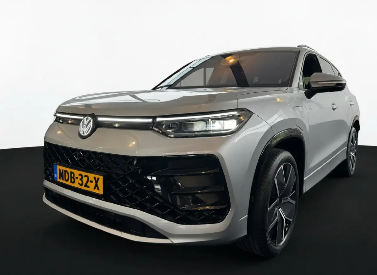 1.5 eHybrid 272PK DSG R-LINE SPORT HARMAN-KARDON/360° CAMERA/TREKHAAK FABRIEKSGARANTIE TOT 2030