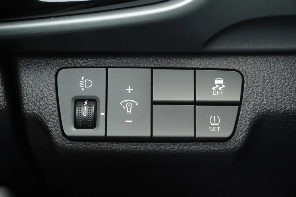 1.0 T-GDi Sports Edition+Led+Navigatie+Camera+Half-Leder+cruise+Privacy-Glass+airco = TOP UITV !!