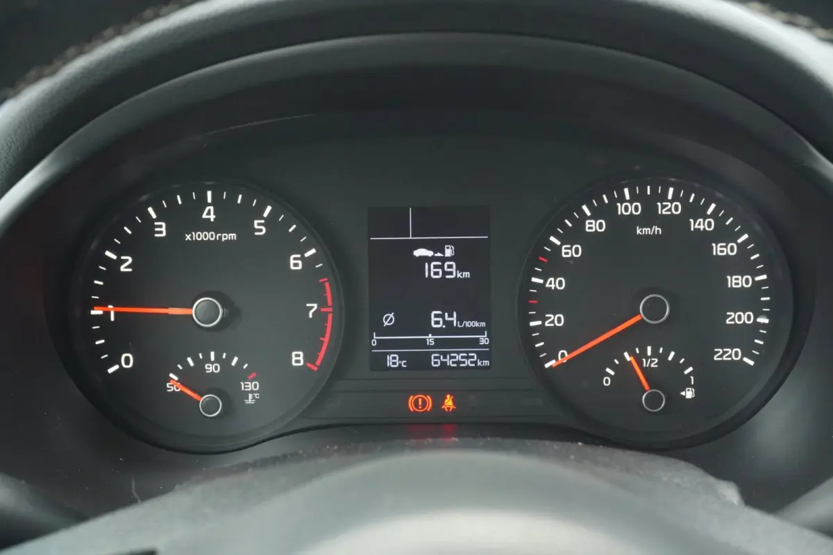 1.0 T-GDi Sports Edition+Led+Navigatie+Camera+Half-Leder+cruise+Privacy-Glass+airco = TOP UITV !!