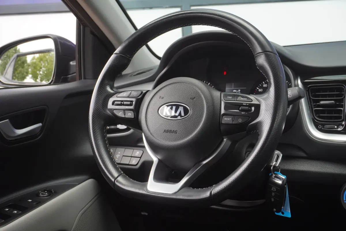 1.0 T-GDi Sports Edition+Led+Navigatie+Camera+Half-Leder+cruise+Privacy-Glass+airco = TOP UITV !!