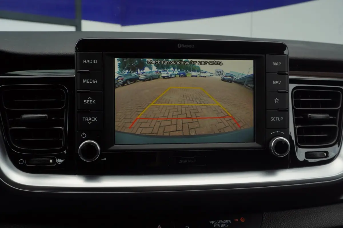 1.0 T-GDi Sports Edition+Led+Navigatie+Camera+Half-Leder+cruise+Privacy-Glass+airco = TOP UITV !!