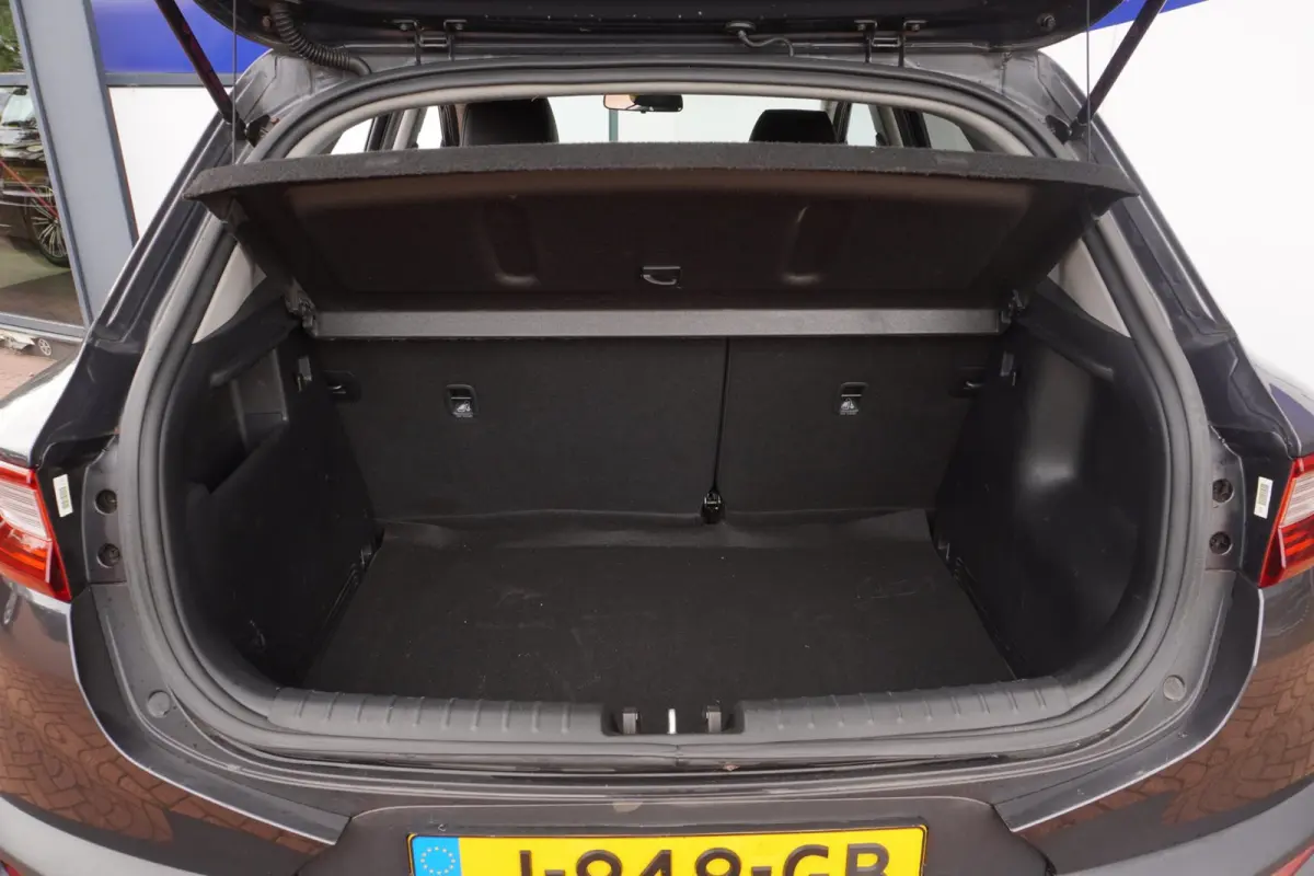 1.0 T-GDi Sports Edition+Led+Navigatie+Camera+Half-Leder+cruise+Privacy-Glass+airco = TOP UITV !!