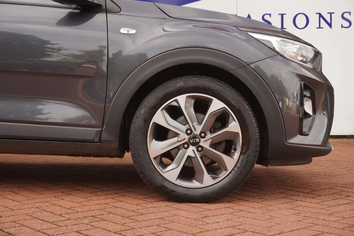 1.0 T-GDi Sports Edition+Led+Navigatie+Camera+Half-Leder+cruise+Privacy-Glass+airco = TOP UITV !!