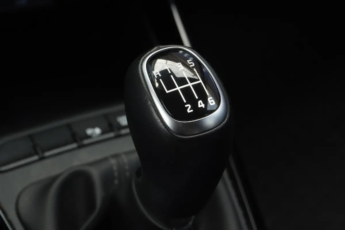 1.0 T-GDi MHEV DynamicPlusLine+Led+Ecc+Navigatie+Camera+Cruise+Kelles = NOVEMBER 2023