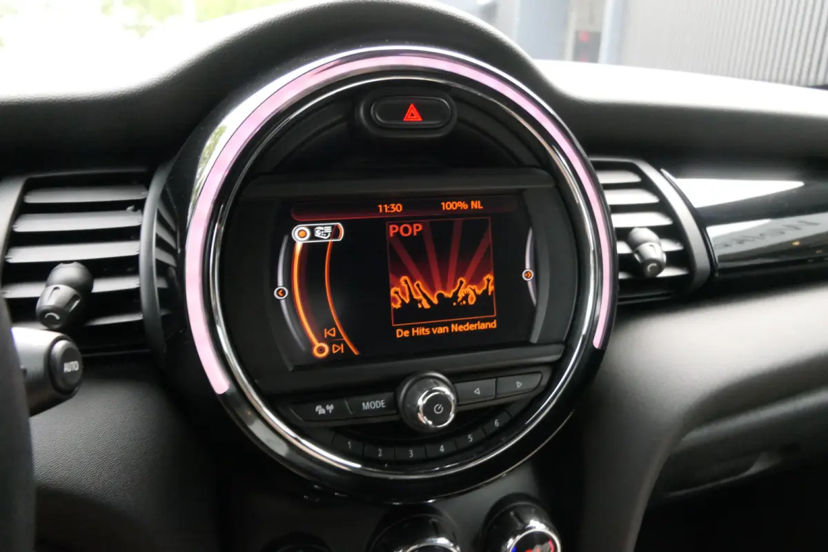 1.5 Cooper Serious Business | 1e eigenaresse!
