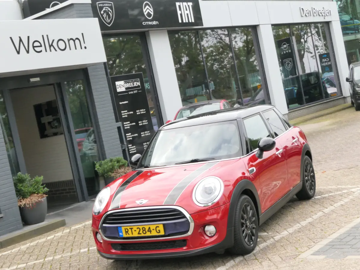 1.5 Cooper Serious Business | 1e eigenaresse!