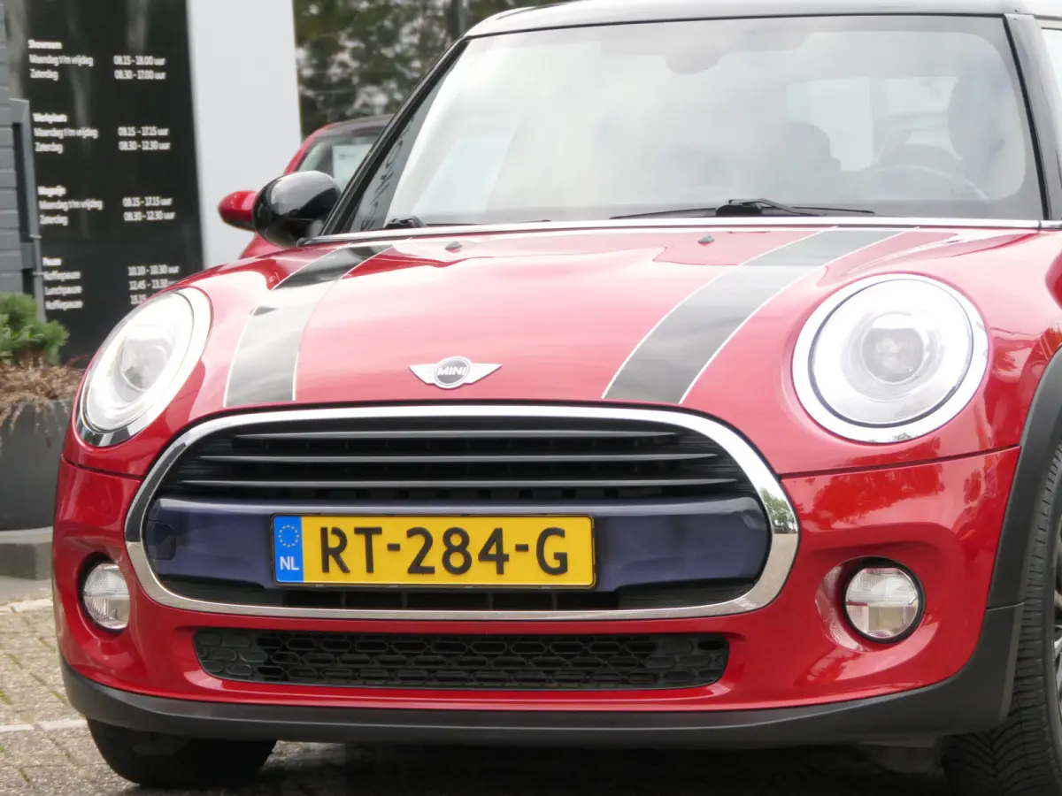 1.5 Cooper Serious Business | 1e eigenaresse!