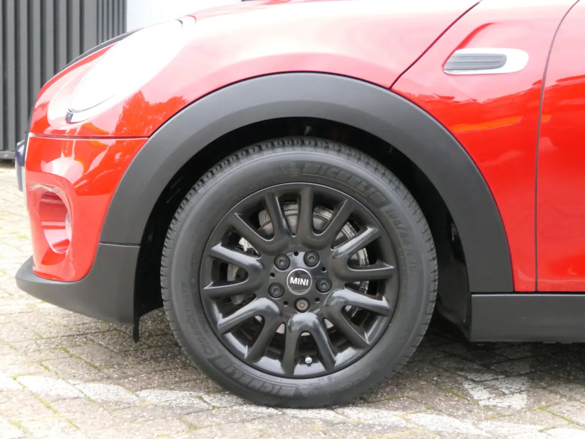 1.5 Cooper Serious Business | 1e eigenaresse!