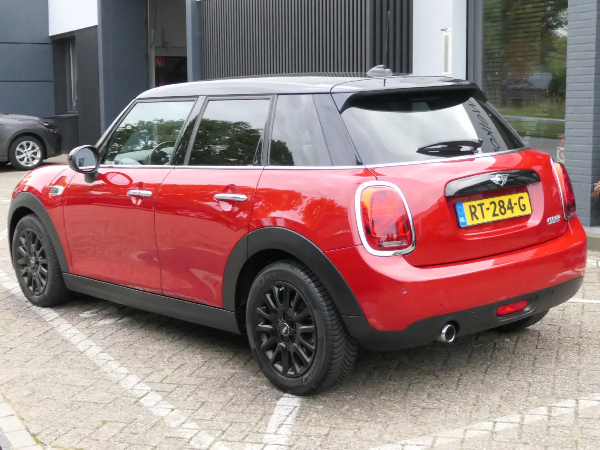 1.5 Cooper Serious Business | 1e eigenaresse!