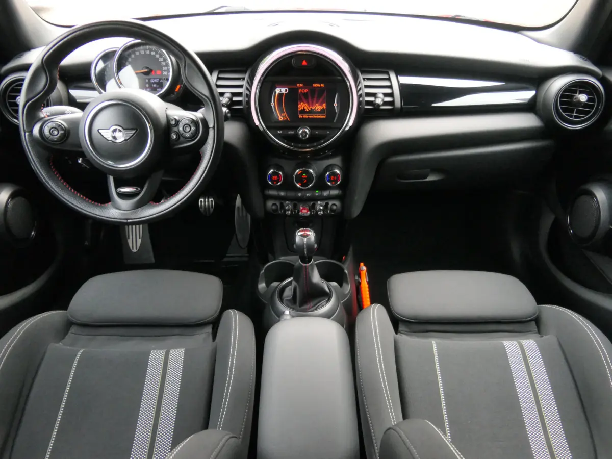 1.5 Cooper Serious Business | 1e eigenaresse!