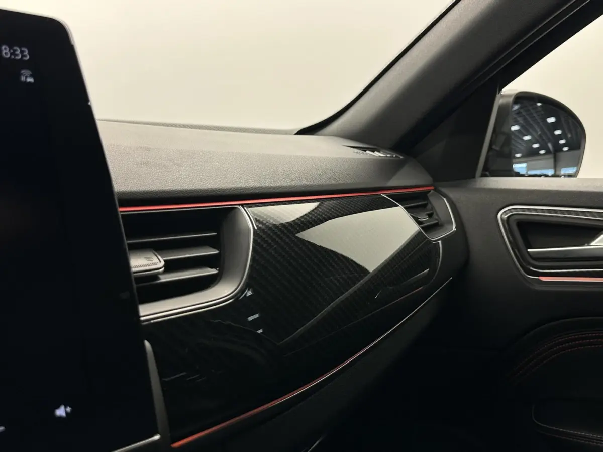 1.3 TCe 140 R.S Line PANO TREKHAAK LEER CAMERA CARPLAY NAVI.