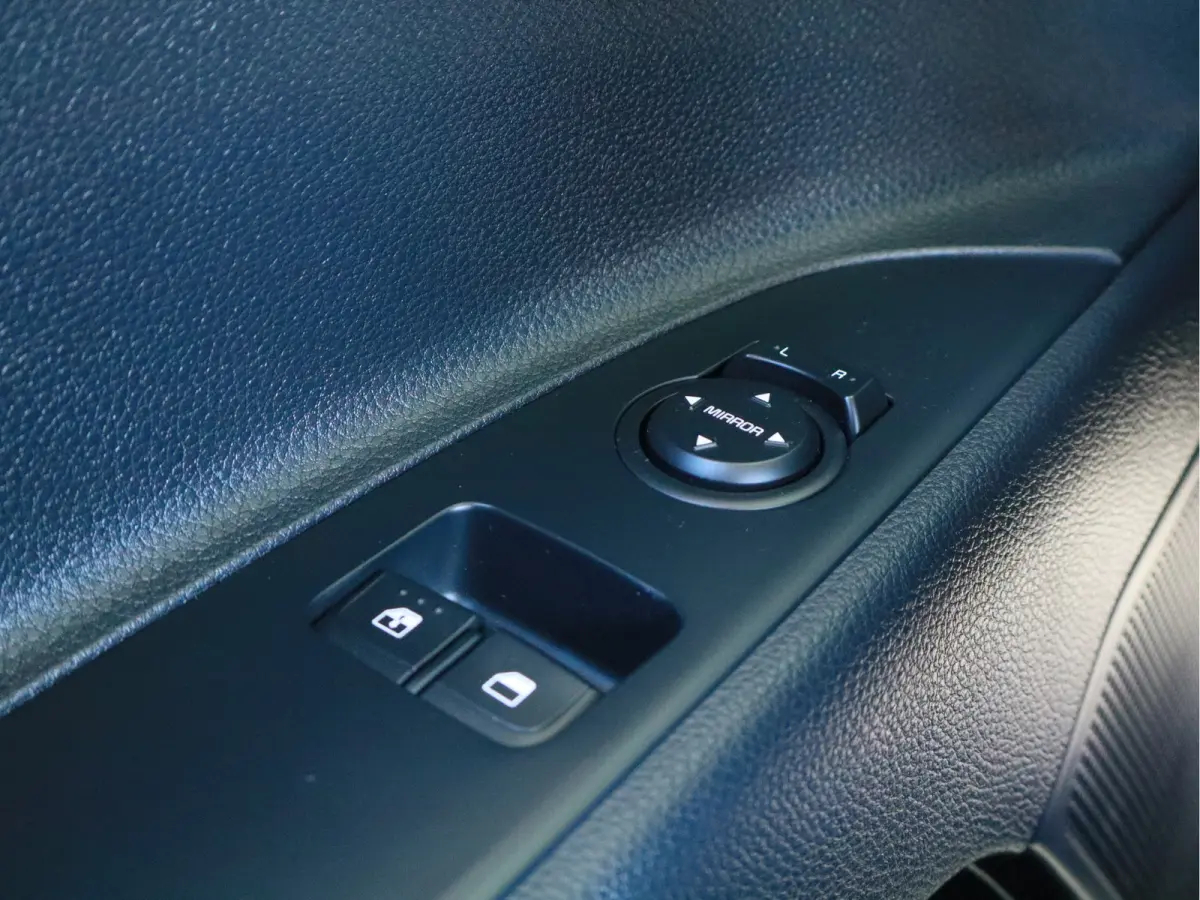 1.0 T-GDi DynamicLine Airco / Camera / Navi / Cruise / LM-Velgen