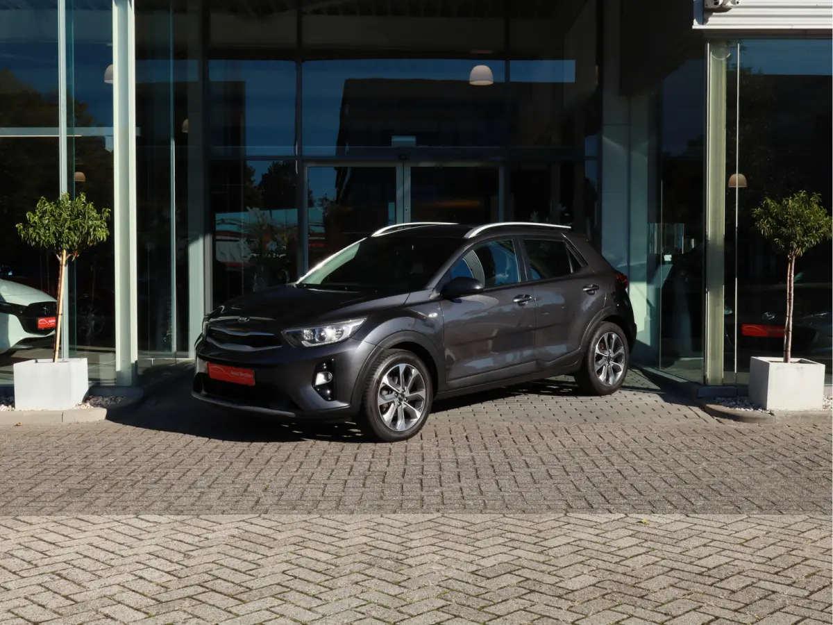 1.0 T-GDi DynamicLine Airco / Camera / Navi / Cruise / LM-Velgen