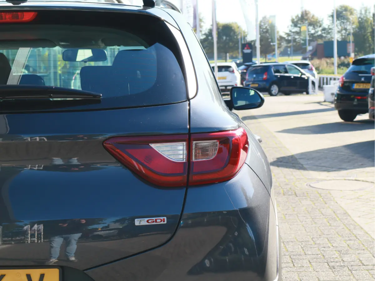 1.0 T-GDi DynamicLine Airco / Camera / Navi / Cruise / LM-Velgen