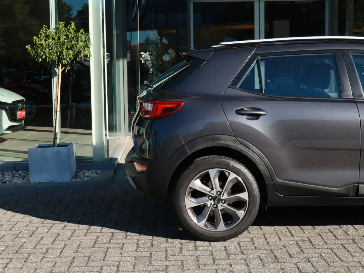 1.0 T-GDi DynamicLine Airco / Camera / Navi / Cruise / LM-Velgen