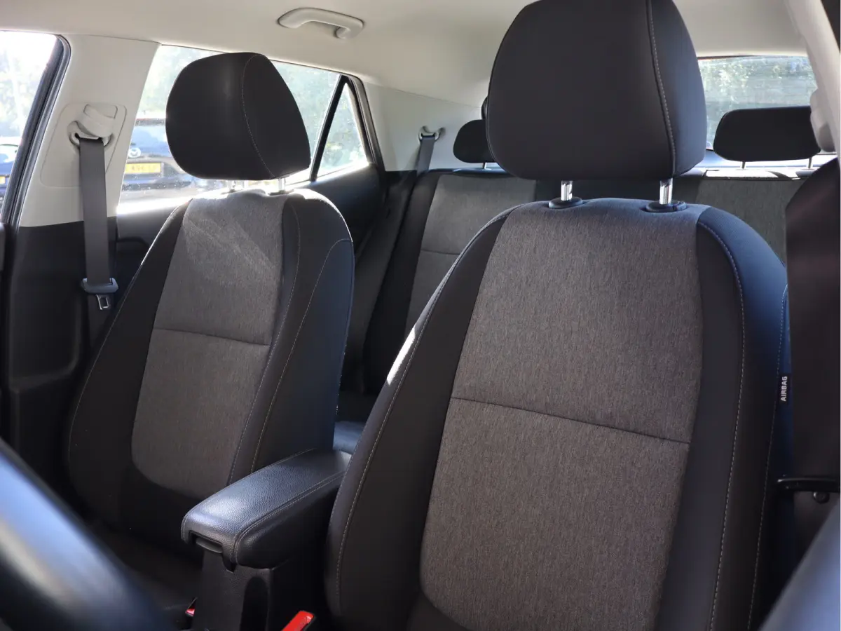 1.0 T-GDi DynamicLine Airco / Camera / Navi / Cruise / LM-Velgen