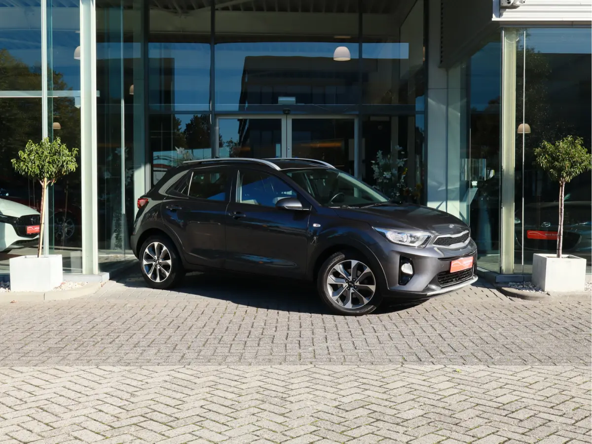 1.0 T-GDi DynamicLine Airco / Camera / Navi / Cruise / LM-Velgen