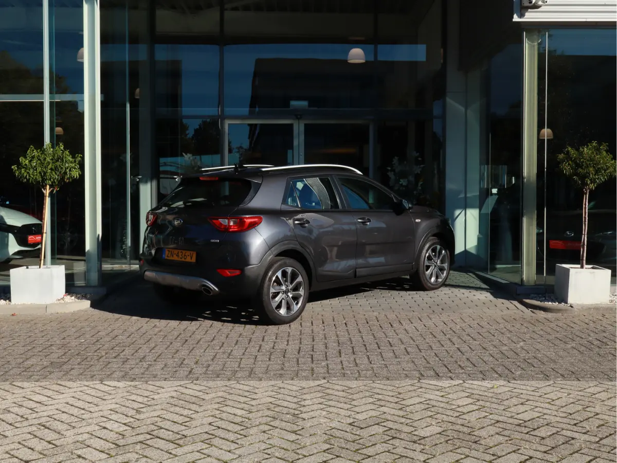 1.0 T-GDi DynamicLine Airco / Camera / Navi / Cruise / LM-Velgen