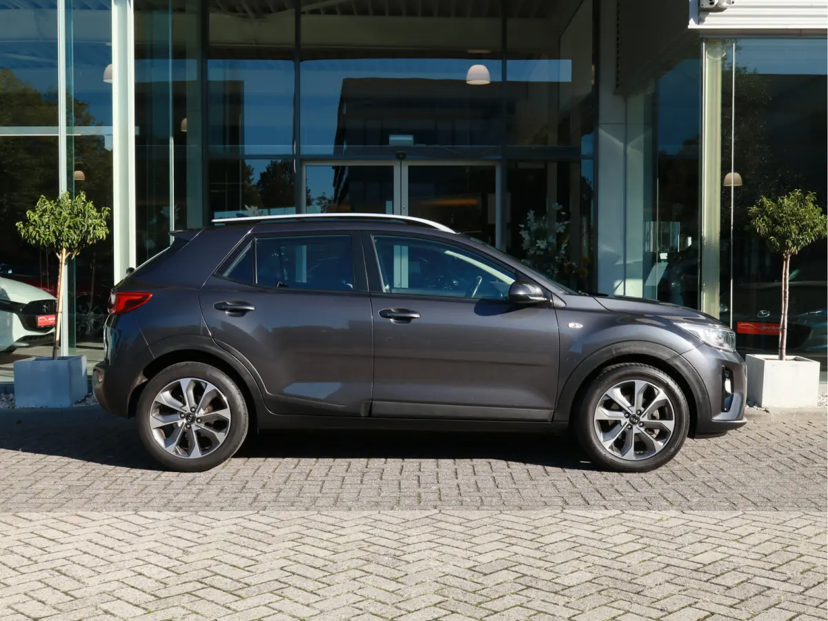 1.0 T-GDi DynamicLine Airco / Camera / Navi / Cruise / LM-Velgen