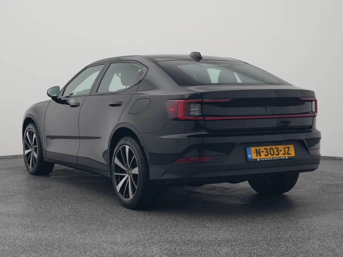 Standard Range Single Motor 63 kWh | KEYLESS | STOELVERW.