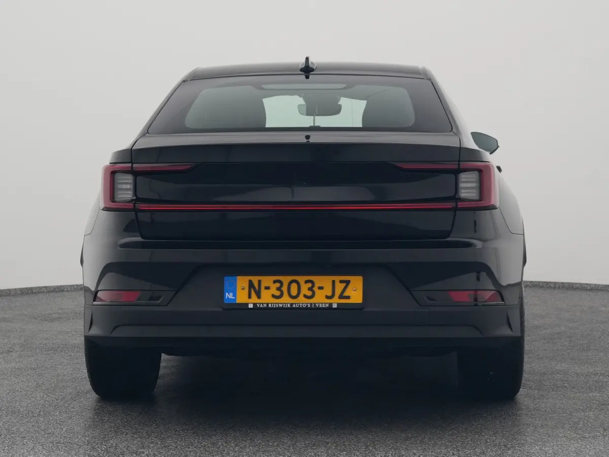 Standard Range Single Motor 63 kWh | KEYLESS | STOELVERW.