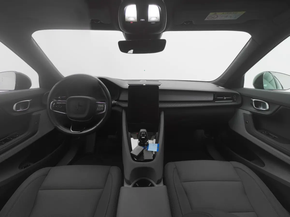 Standard Range Single Motor 63 kWh | KEYLESS | STOELVERW.