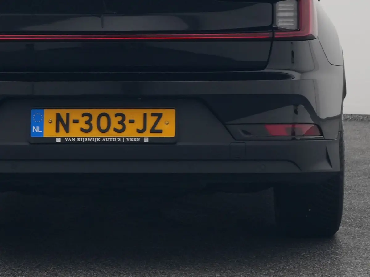 Standard Range Single Motor 63 kWh | KEYLESS | STOELVERW.