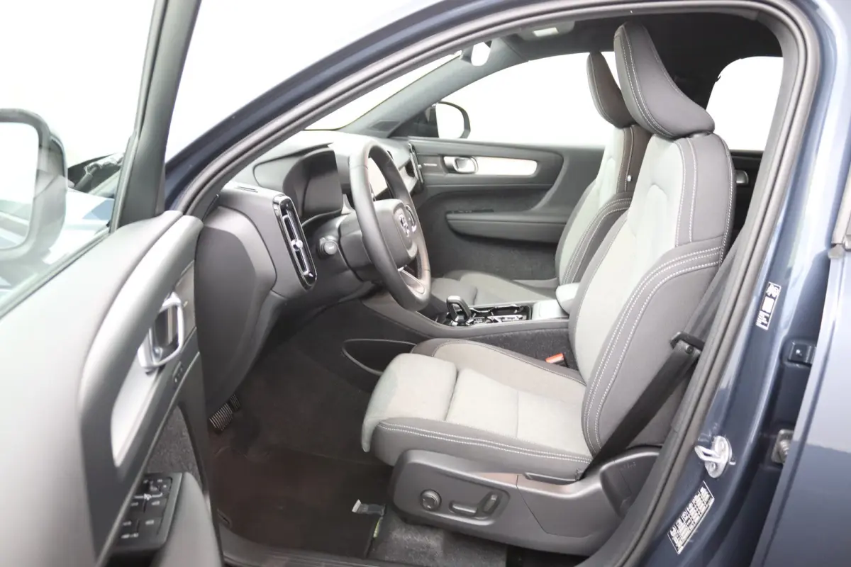 2.0 B4 Plus Dark | Trekhaak | Camera | Stoelverwarming | CarPlay/Android Auto | Harman/Kardon | Elek. Stoelen | BLIS | Adaptive Cruise