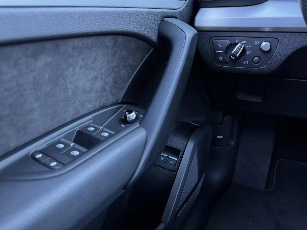 55 TFSI E Quattro Competition SOH 94%| Digital Cockpit | Geruit Leder | Full LED | CarPlay | Climate | Navigatie | Adaptive Cruise