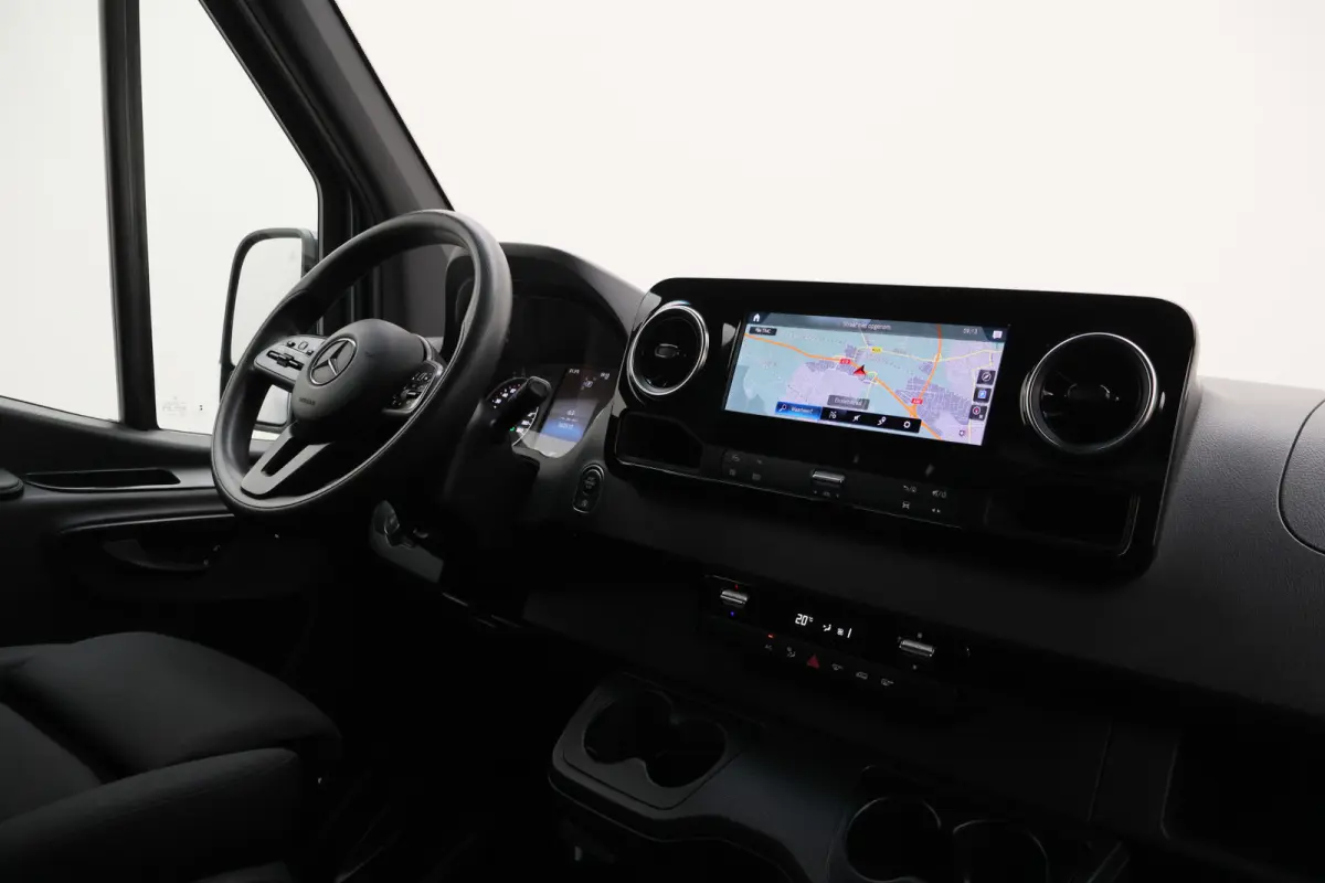 519 3.0 CDI V6 AUT. L2H2 N1 Airco, Camera, Stoelverwarming, Cruise, Apple Carplay, LED, Trekhaak