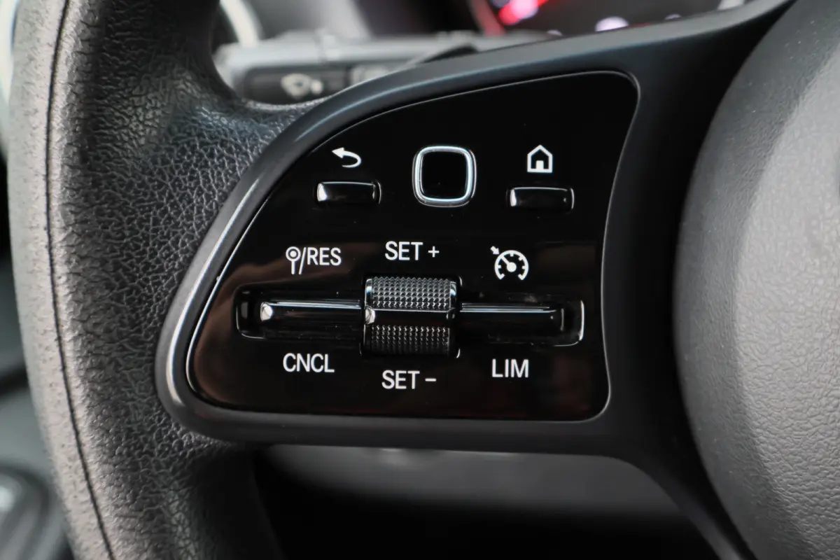 519 3.0 CDI V6 AUT. L2H2 N1 Airco, Camera, Stoelverwarming, Cruise, Apple Carplay, LED, Trekhaak