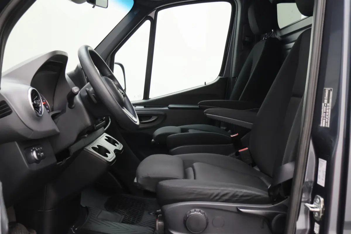 519 3.0 CDI V6 AUT. L2H2 N1 Airco, Camera, Stoelverwarming, Cruise, Apple Carplay, LED, Trekhaak