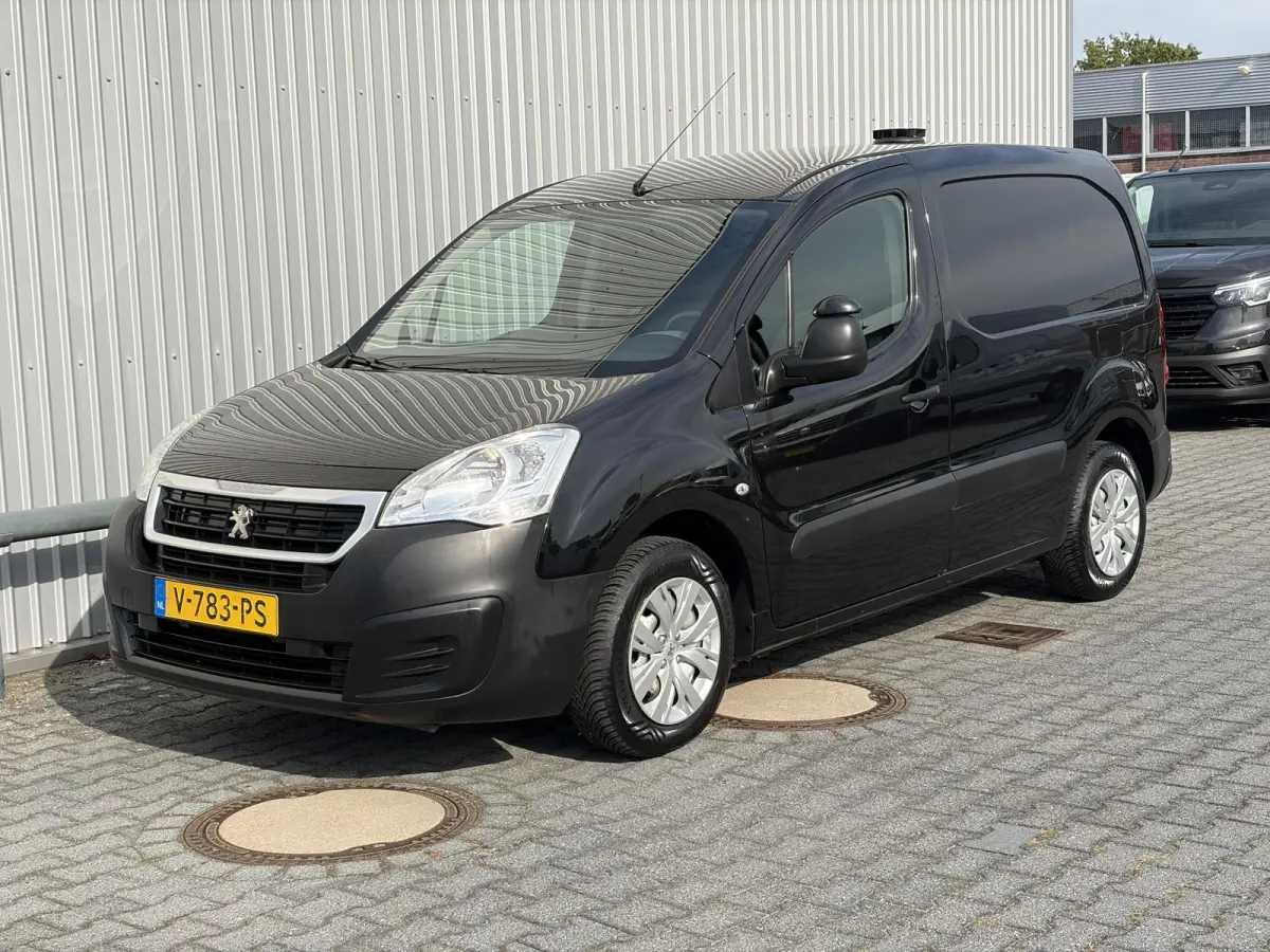120 1.6 BlueHDi 75 L1*MARGE*HAAK*A/C*CRUISE*TEL*