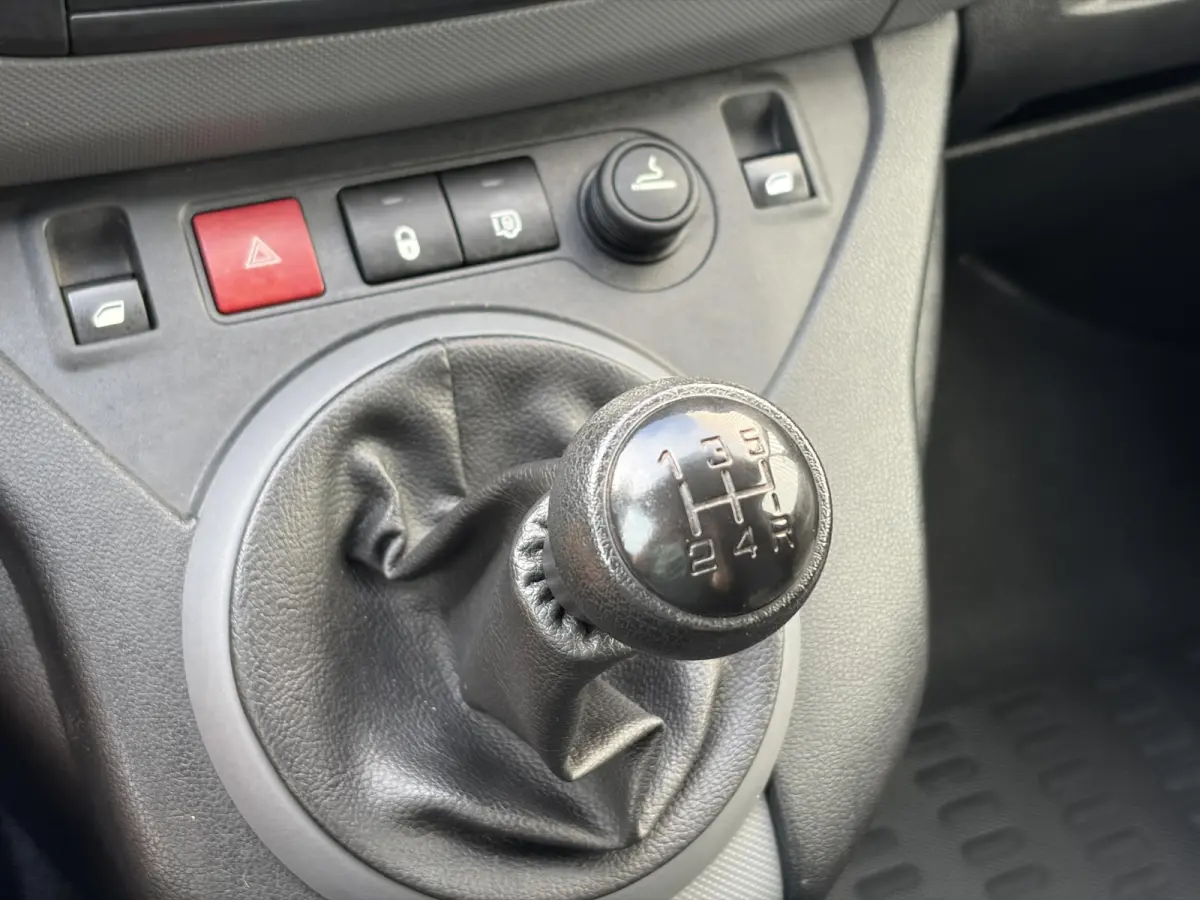 120 1.6 BlueHDi 75 L1*MARGE*HAAK*A/C*CRUISE*TEL*