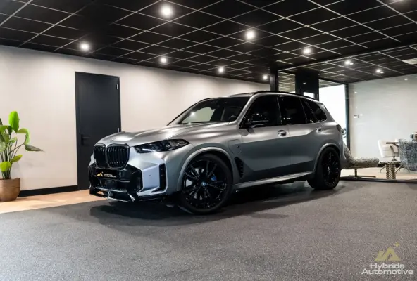 xDrive50e | Pano | B&W Audio | Massage | Frozen Grey |