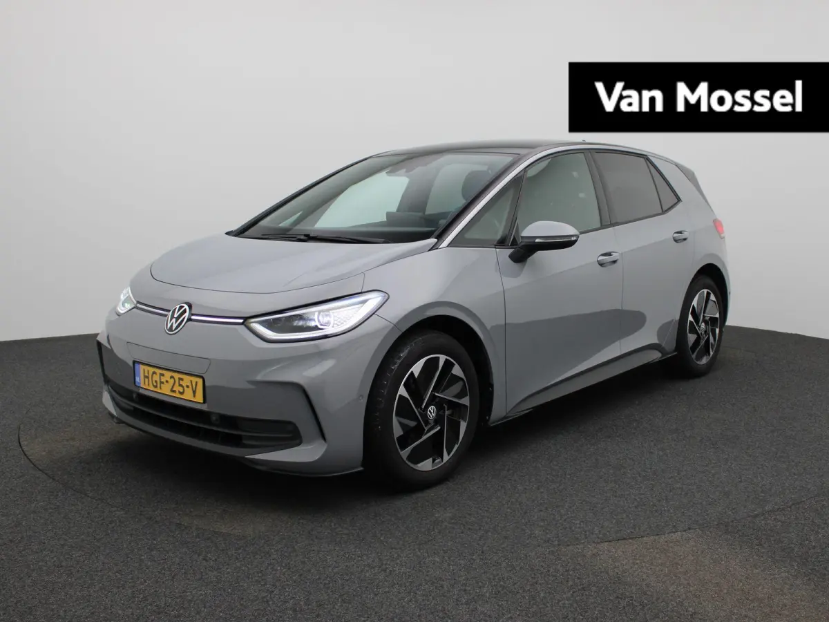 Pro Business 59 kWh 204 PK| Origineel Nederlands | 1e Eigenaar | Navigatie | Achteruitrijcamera | Stoelverwarming | Stuurwielverwarming | 18 Inch Velgen | LED Matrix