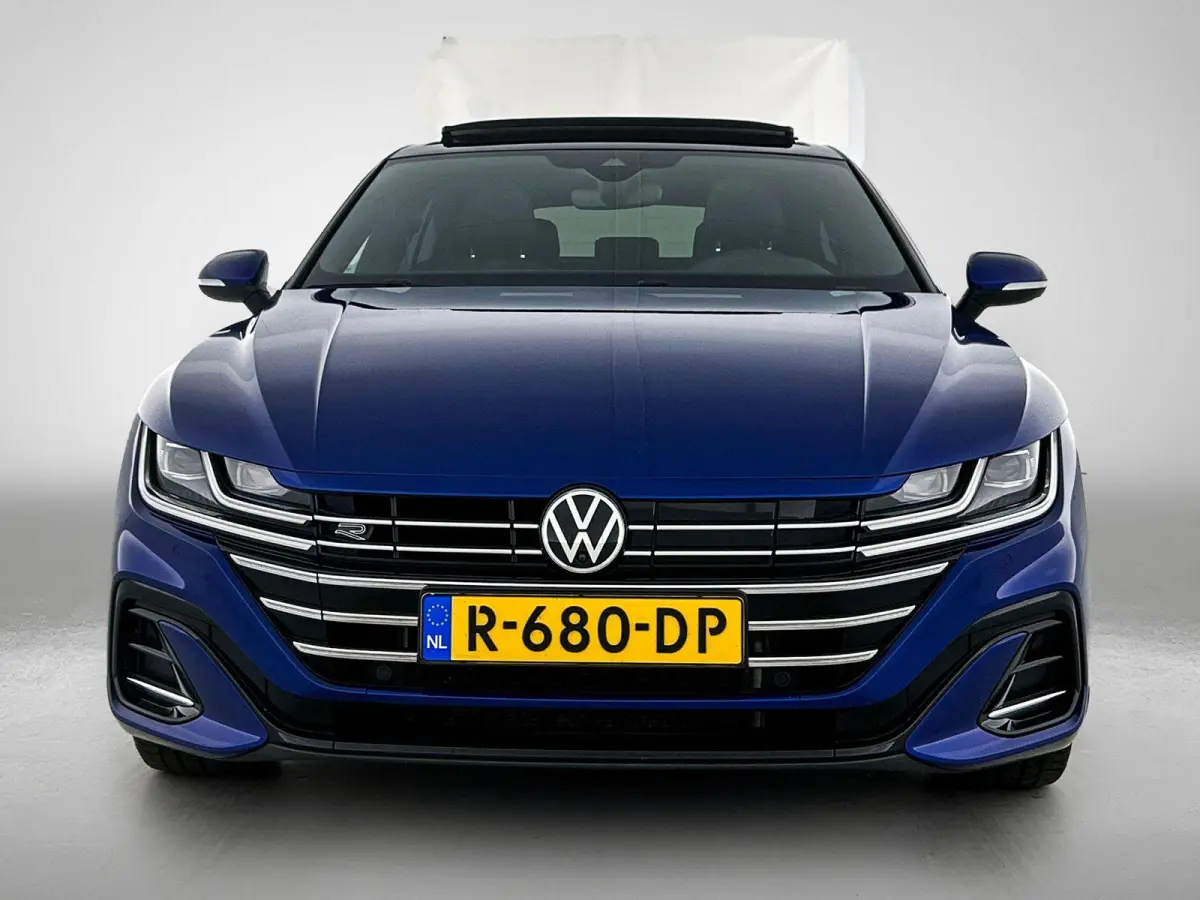 1.4 TSI eHybrid R-Line Business+ | Automaat | Trekhaak | Panorama dak | Stoel/stuurverwarming | Airco | 360 Camera | Navigatie |